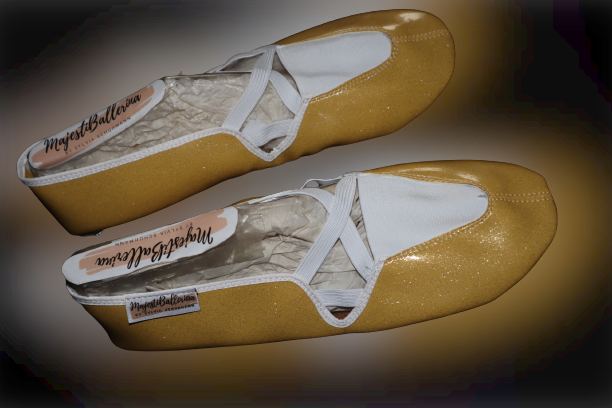 MajestiBallerina criss cross diverse colours mit Ledersohle