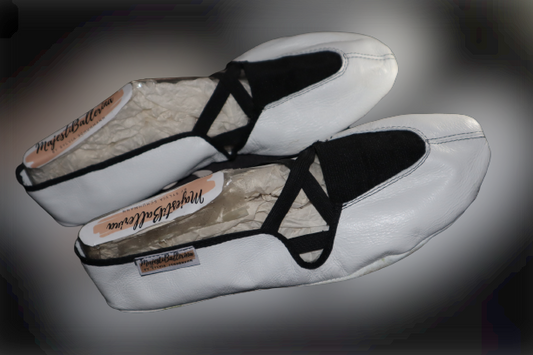 MajestiBallerina criss cross diverse colours mit Neoprensohle
