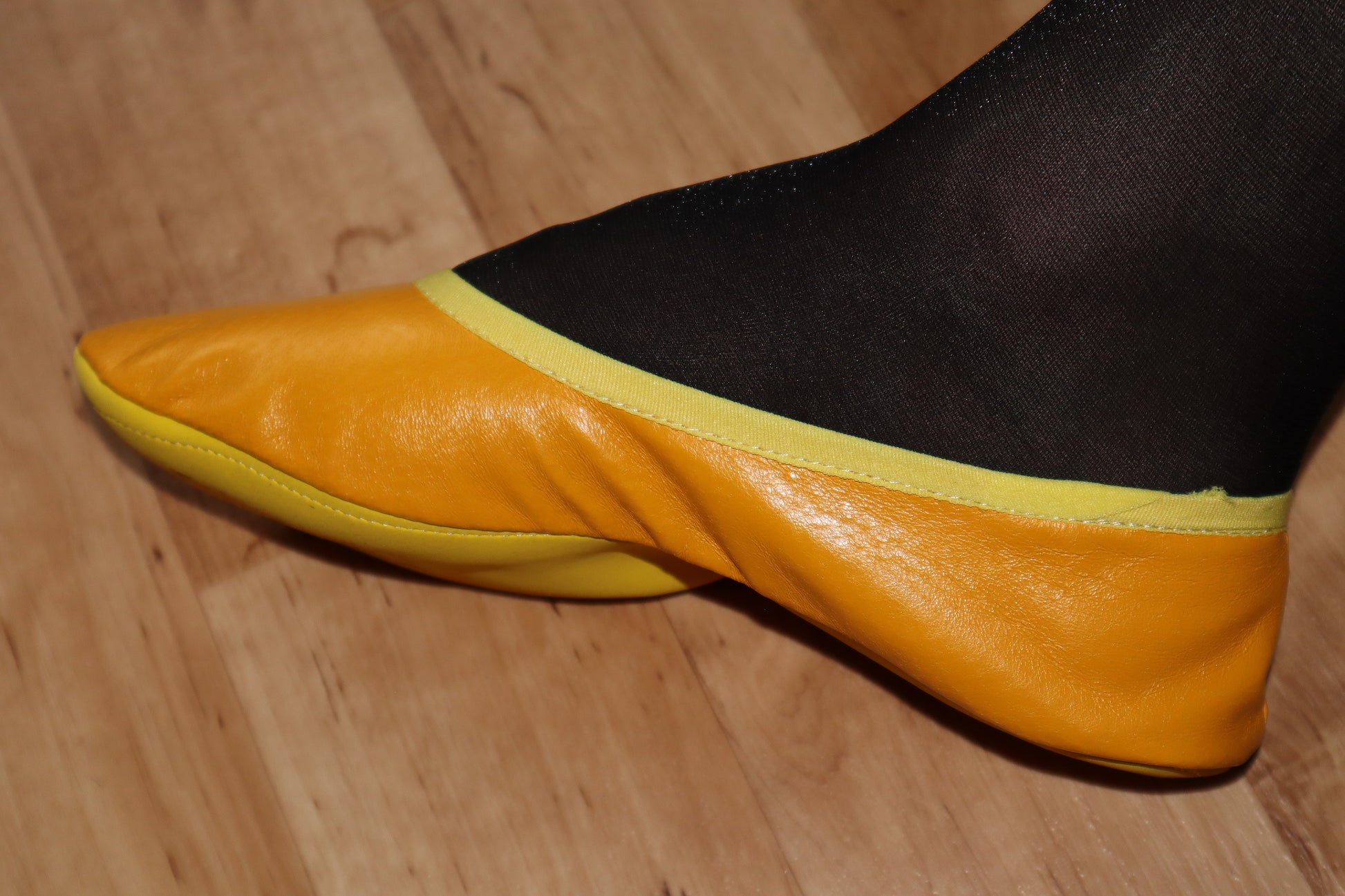 Majestiballerina CELIA mit farblich abgestimmter Gummisohle Elegance re-defined with Color-Styrogum