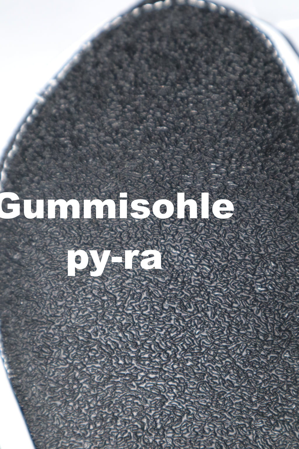 MajestiBallerina Ossi Turnschuhe mit neuartiger schwarzer Gummisohle
